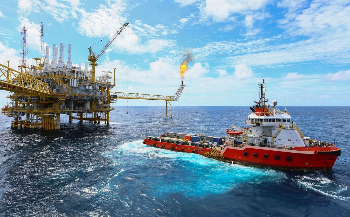 Offshore construction platform for production oil and gas, Oil and gas industry and hard work,Production platform and operation process by manual and auto function, oil and rig industry and operation.